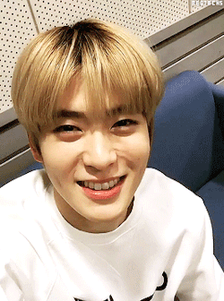 neotechs:  jaehyun’s wonderful smile to brighten up your day 