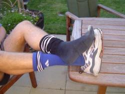 rugbysocklad:  BIG thing for lads in ODD footy socks! ;-)