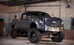 autoaddiction:  6.7  Beastly looking truck.