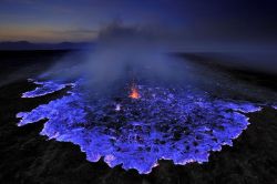 soychei:  congenitaldisease:  This volcano in Indonesia produces