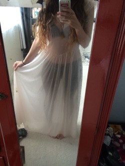 sexsvmbol:  I feel like a fuckin’ goddess in this thing. Great