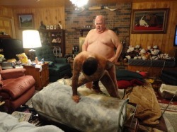luvfatpapas:  I love these guys!  Would love to see this video!!!