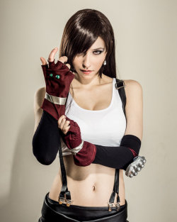 cosplaygirl:  Tifa Lockhart: Prepare to get yer ass whopped!