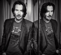unabashedkeanufan:    B&W portrait of Keanu Reeves by French