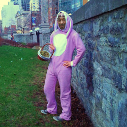 givemeinternet:  In honor of the two conflicting holidays   Snoop