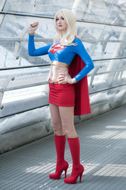 cosplaynerdalert:  Supergirl by AzurBlueDragonCheck out http://cosplaynerdalert.tumblr.com