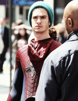 peterpaker:  Andrew Garfield On The Set Of The Amazing Spider-man