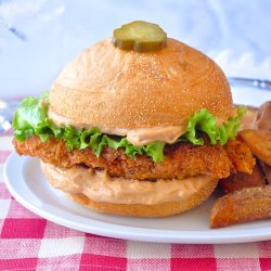 foodffs:  Copycat Big Mary Chicken Sandwich with Taters Really