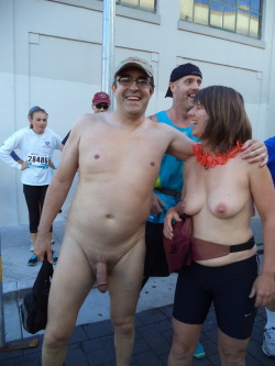 wtsthings:  nakeddanh:  Bay to Breakers is such fun! #publicnudity