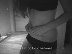 fatgirlwantsthin:  thanks so much for the 12 likes guys :) i’ll