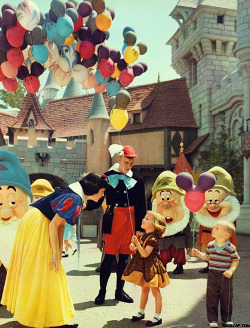 vintagegal:  Disneyland, 1961