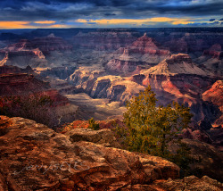 Somewhere between Yavapai and Mather Point on Flickr. From a