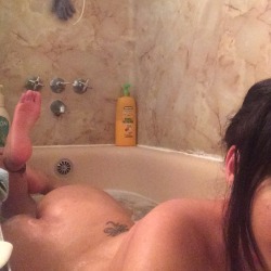 stopdropndryhump:  Lemme bathe you daddy I can rub you down squeaky