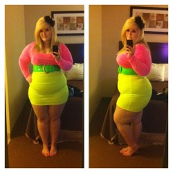 laceyyyelle:  Neon-tastic!   sexy, sexy