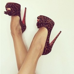 sexiiheels:  @theshoegil #heels #highheels #highheel #instaheels