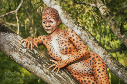 omgchoppedgoateedinosaurfan:  Body Paint Cheetah by SpencerTan