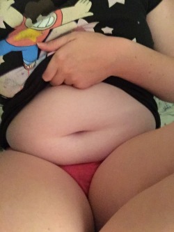 overeat-you-out:  bigchubbybunny:  I’m getting a little fat…