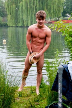 texasfratboy:  move the hat and show us the goods!!  ..heehee
