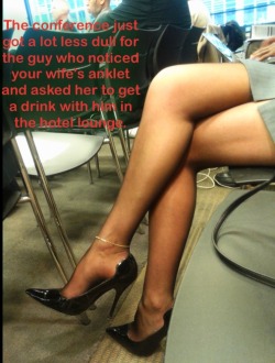 wickedvegas2point0:cuckoldwhore:This is why I bought her an anklet.WickedVegas