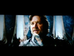 Man of Steel. Michael Shannon (General Zod) & Russell Crowe