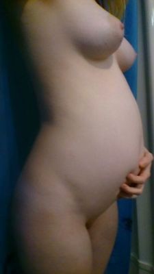 randompornandincest:  txt: hey bro … turns out I’m pregnant.