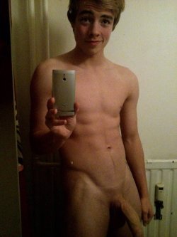 collegecock:  a man’s cock there buddy!