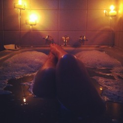 patientsmilee:  a nice bath to top off a hard day at work, feeling