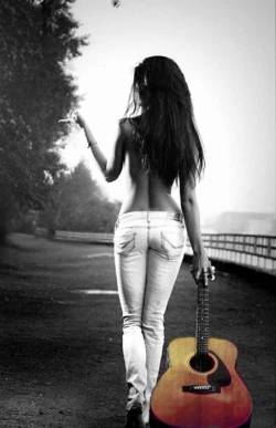 Notice her body shape and the guitar shape, oh I get how tricky.