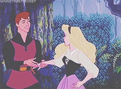  Disneyyandmore’s Pick A Princess Challenge → Princess Aurora↳