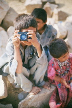 pashtundukhtaree:  Afghan kids, kabul afghanistan. 