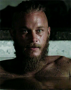 Ragnar joins King Ecbert in his bath.  Travis Fimmel as “Ragnar”