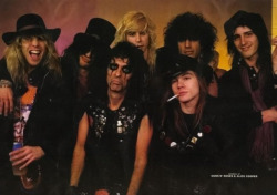 blog-music-is-my-life:  Guns N’ Roses n Alice Cooperbest guys