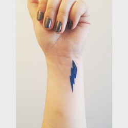 tattoos-org:  Lightning is a symbol of hope, during the darkest