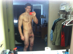 mystraightbuddy:  I like how his dick and his face have about