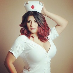 ivydoomkitty:  Nurse #ivydoomkitty can heal what ails you ;-)