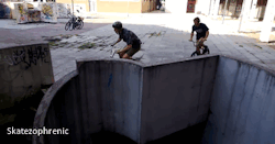 skatezophrenic:  Is this the best curved wall ride ever on a