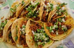 in-my-mouth:  Tacos 