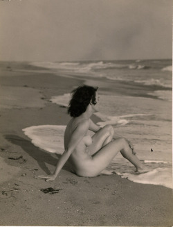 nudiarist:  Beach Beauty by Edwin Bower Hesser 