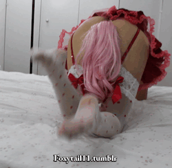 foxytail11:  Hehe this Petgirl got really excited My pink ponytail