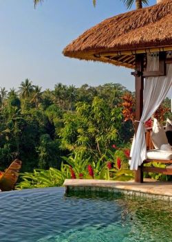 beautymothernature:  The Viceroy Bali Res share moments  Will