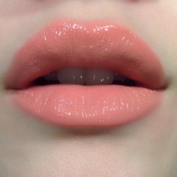 Wow very kissable lips