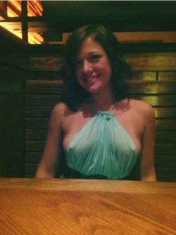 sharedgirlfriend:  Wife sent me the picture of her on her date