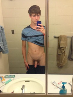 collegecock:  lovely normal dude.  sexy as fuck   Attention