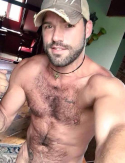 blue-collar-dudes:  Hottest free gay porn online: http://bit.ly/2sgSUtm