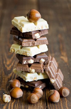 foodophiles:  Chocolate with Nuts! 