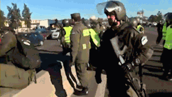 yodiscrepo:  Argentina - Indignación popular por un polícia
