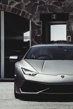 classyhustler:  Lamborghini Huracan Matte Grey | photographer