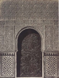 varietas:  Charles Clifford: La Alhambra, Puerta en la sala de