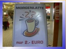 pussytouch:  Na Jungs. Ne Latte für 2€ und das am Morgen.