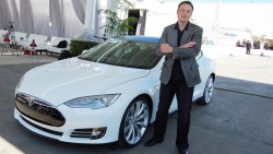 mywildloves:  mothernaturenetwork:  Elon Musk’s Tesla Motors
